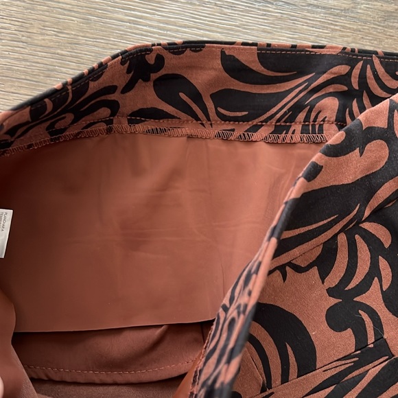 Chico’s Brigitte Scroll Print Ankle Pants - Picture 12 of 14